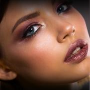 MAKEUP - SIMREE